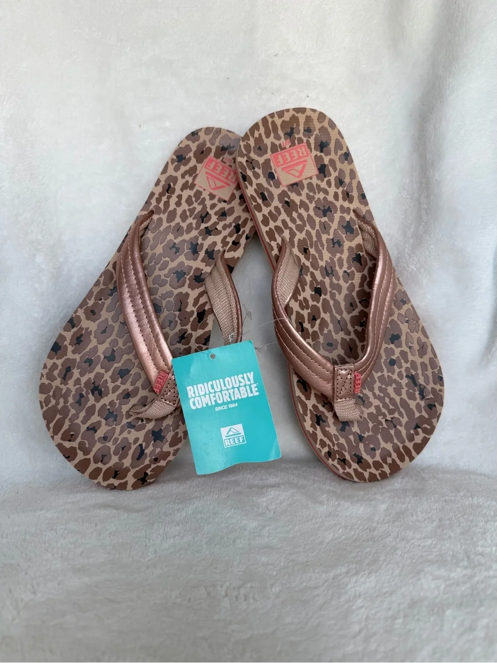 Reef Ahi Cheetah Flip Flops Kids Size 6/7 NWT